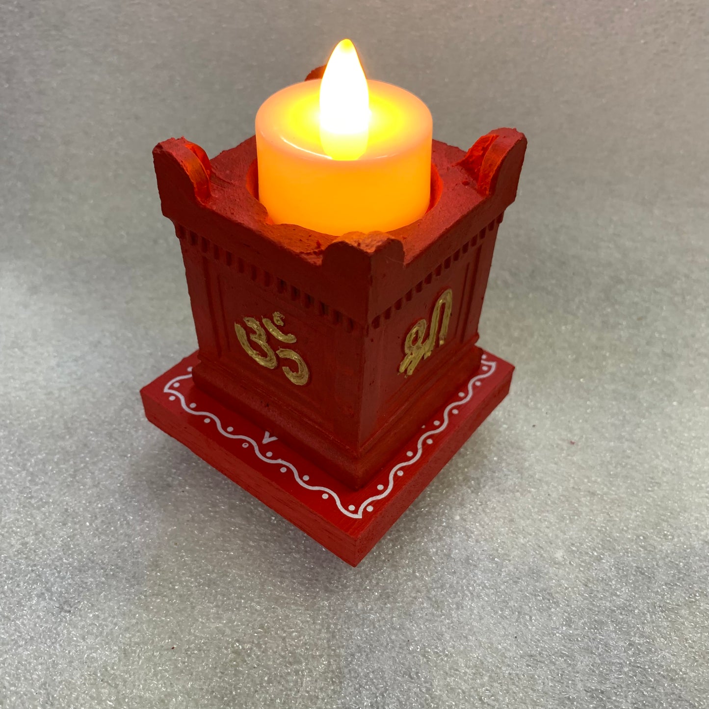 Clay Thulasi Maadam and wooden kolam base manai Size 3x3 inch-T02