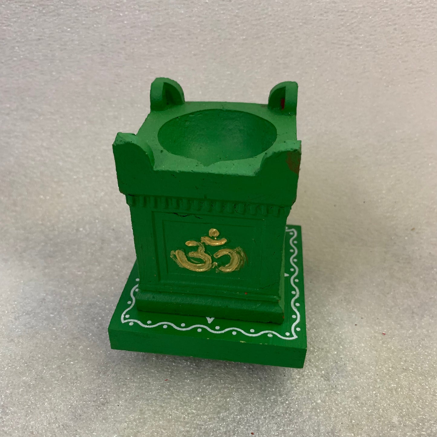 Clay Thulasi Maadam and wooden kolam base manai Size 3x3 inch-T01