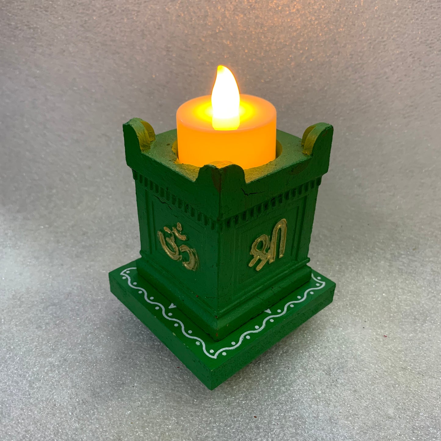 Clay Thulasi Maadam and wooden kolam base manai Size 3x3 inch-T01