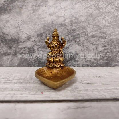 Lakshmi Vilakku - LBL1