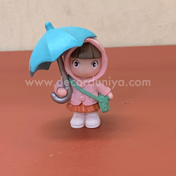 Girl with Umbrella - M13