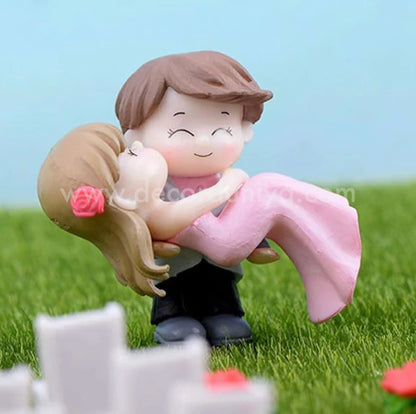 Lifting Couple miniature- M77-c