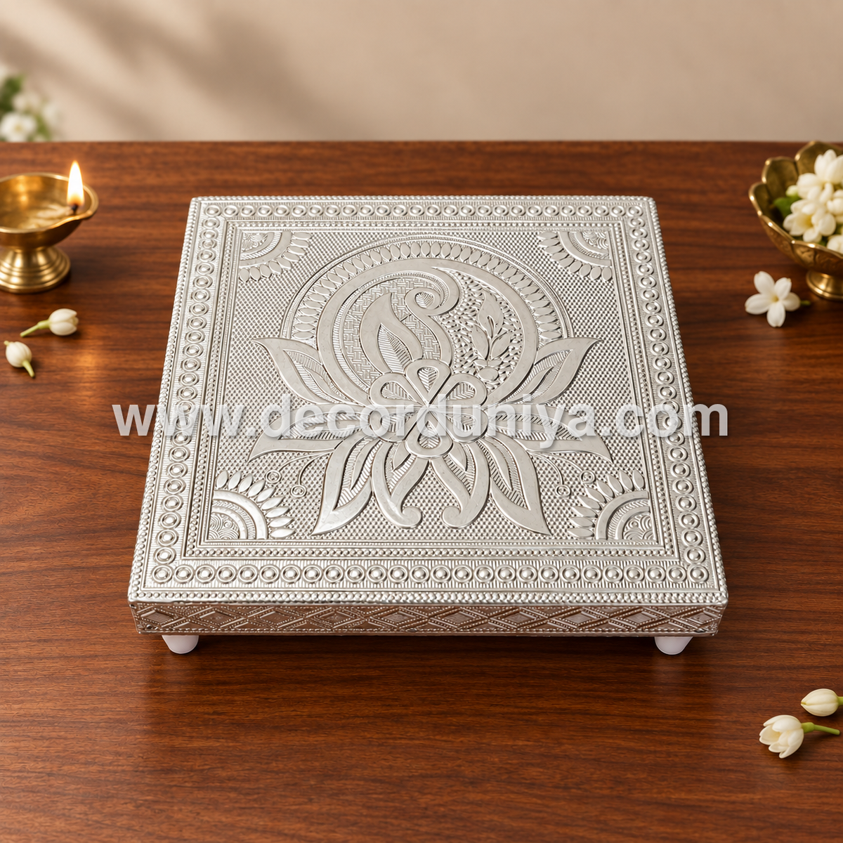 Wooden Meenakari Manai | Silver - MN105