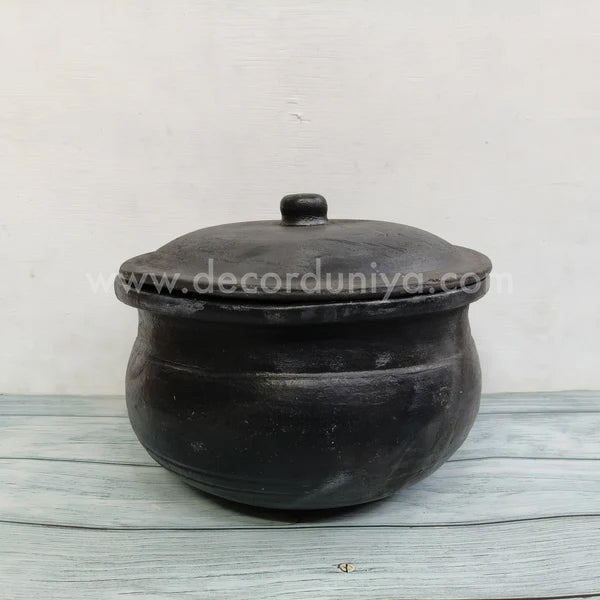 S Type Black Clay Pot - OCB24
