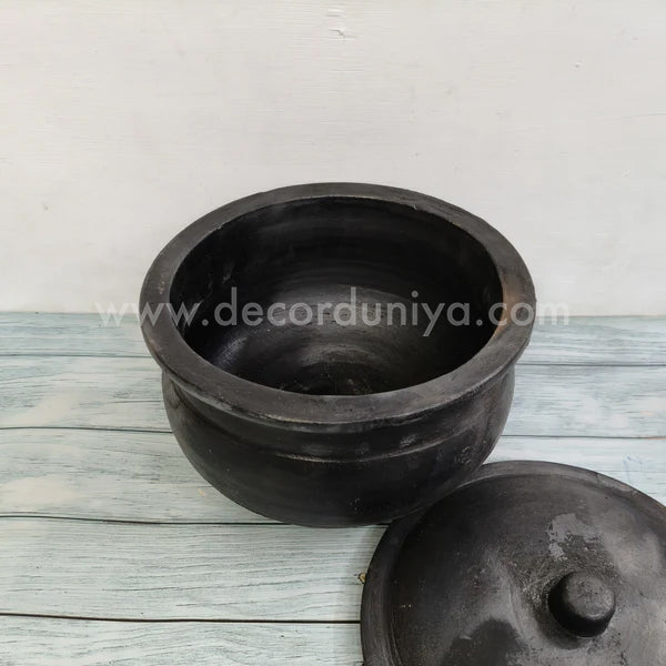 S Type Black Clay Pot - OCB24