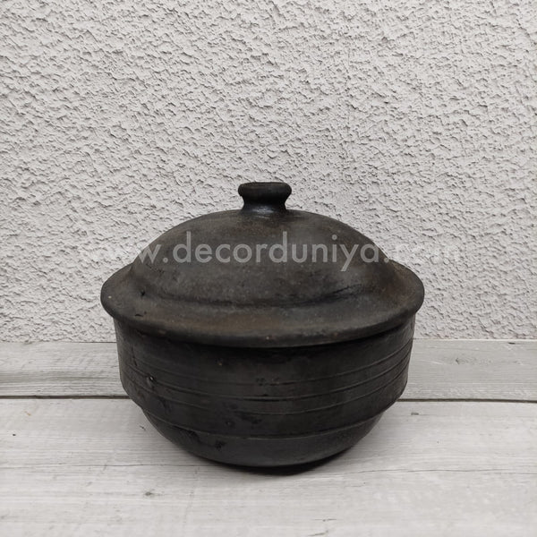 Black Pot with Lid - OCB27-c