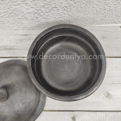 Black Pot with Lid - OCB27-c