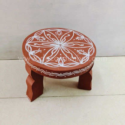 Handcrafted clay Urili and stand - CU4