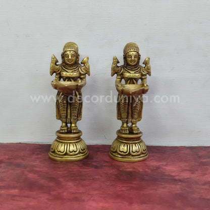 Paavai Vilakku - RJ108