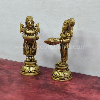 Paavai Vilakku - RJ108