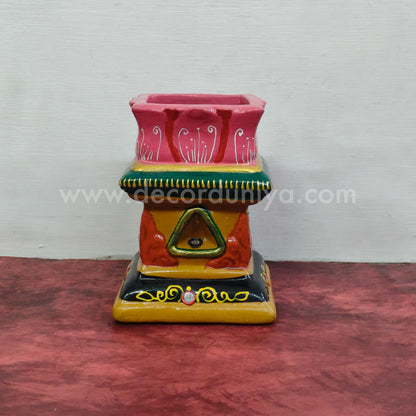 Hand Crafted Thulasi Maadam - VS101