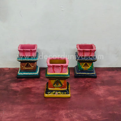 Hand Crafted Thulasi Maadam - VS101