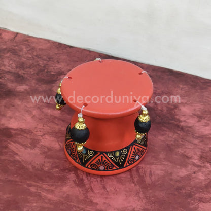 Hand Crafted Urili Stand - VS107