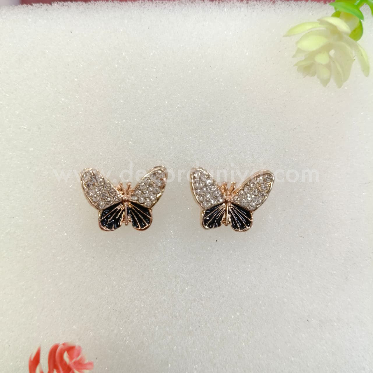 Stud, Earrings - MN29