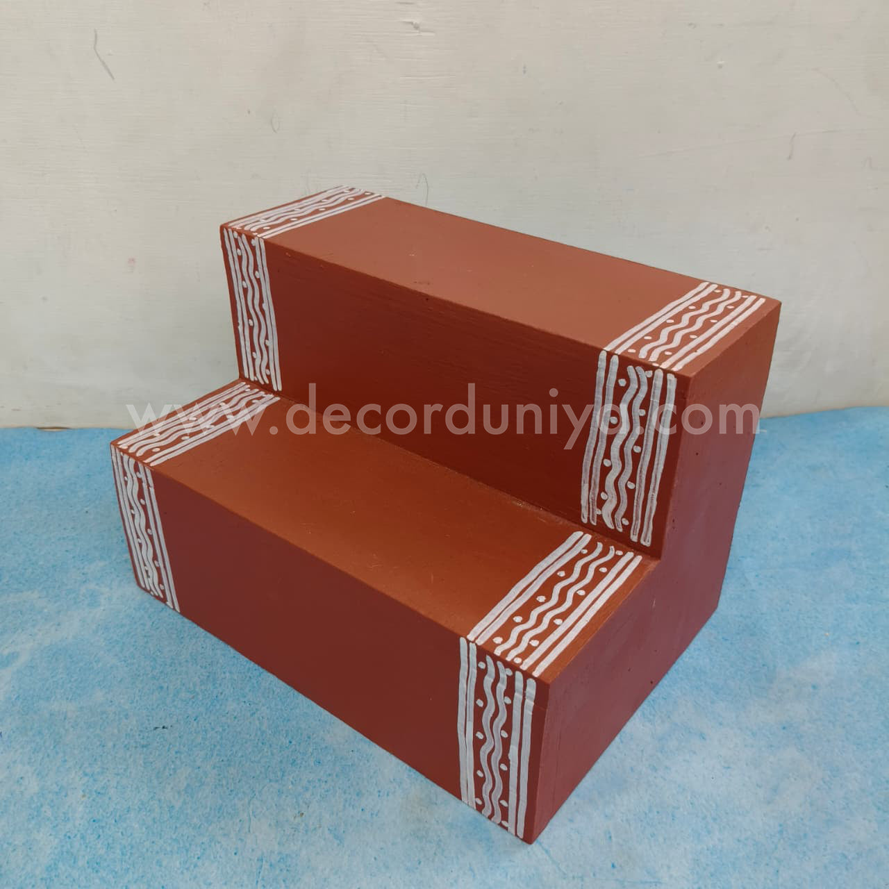 2 Step - Golu Padi | Vigraha Stand - GP202