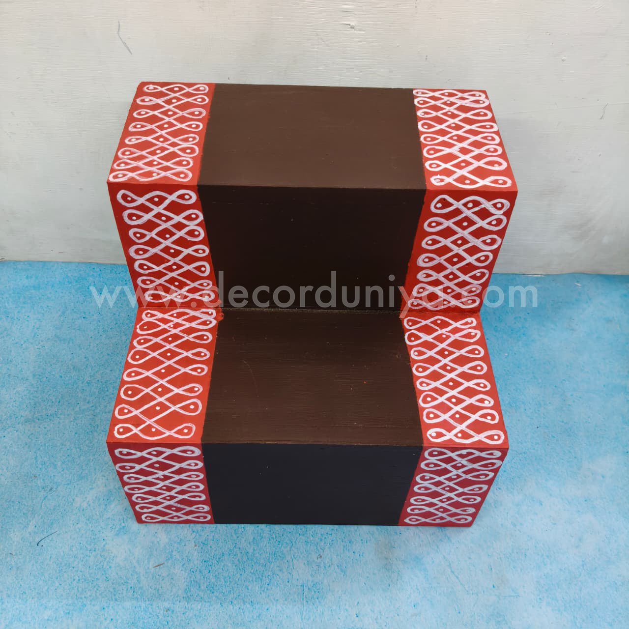 2 Step - Golu Padi | Vigraha Stand - GP203