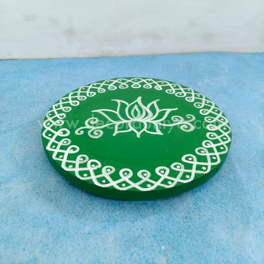 Wooden Round Manai - DD31