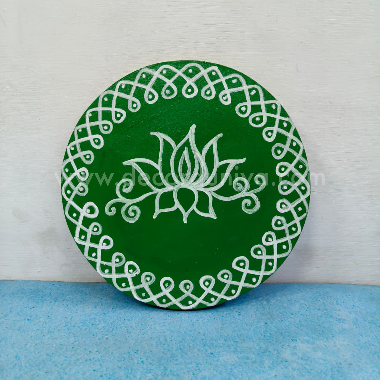 Wooden Round Manai - DD31
