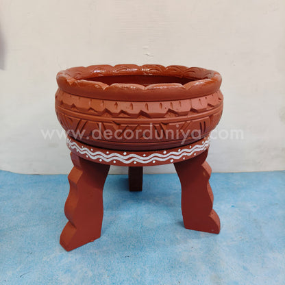 Handcrafted clay Urili and stand - CU41