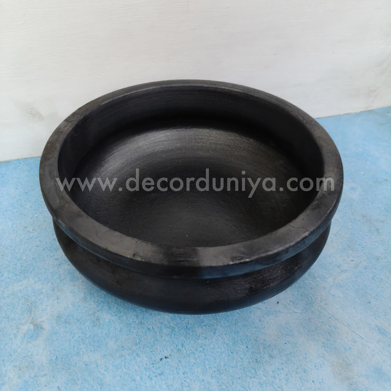S-Type Black Clay Pot - OR34