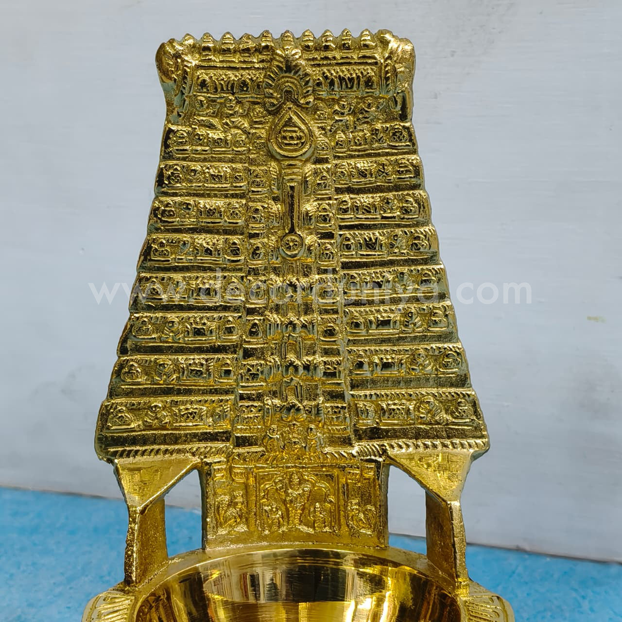 Thiruchendur Gopuram Vilakku - LB041