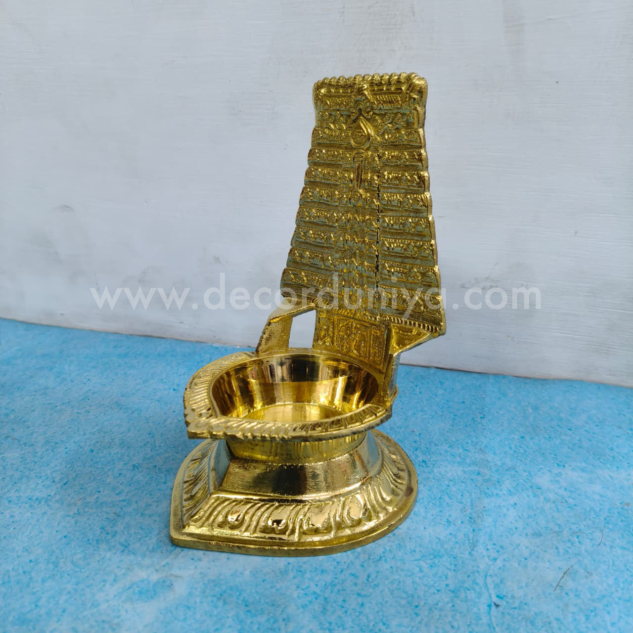 Thiruchendur Gopuram Vilakku - LB041