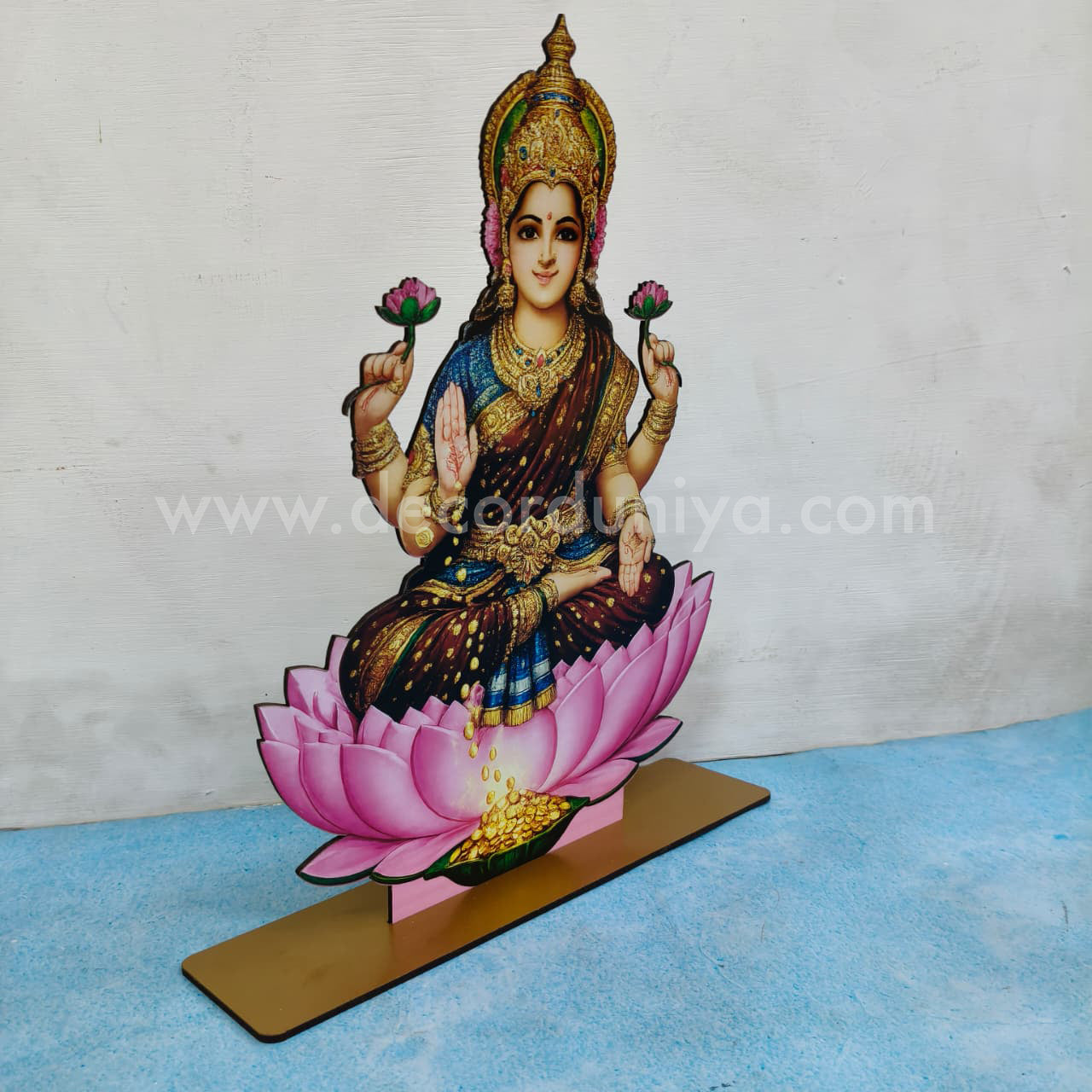 Lakshmi standy Mdf- FM65