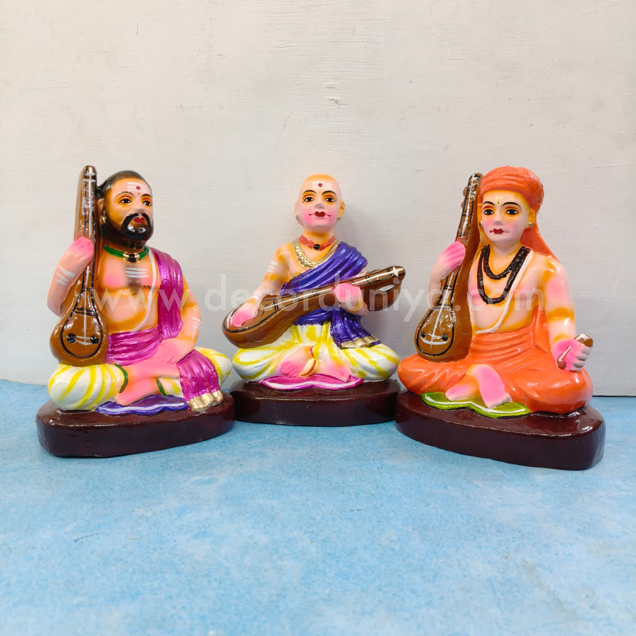 Sangeetha Mummoorthigal Clay Golu Bommai Set | Decor Duniya Golu Dolls | Navaratri Golu Bommai - TK58