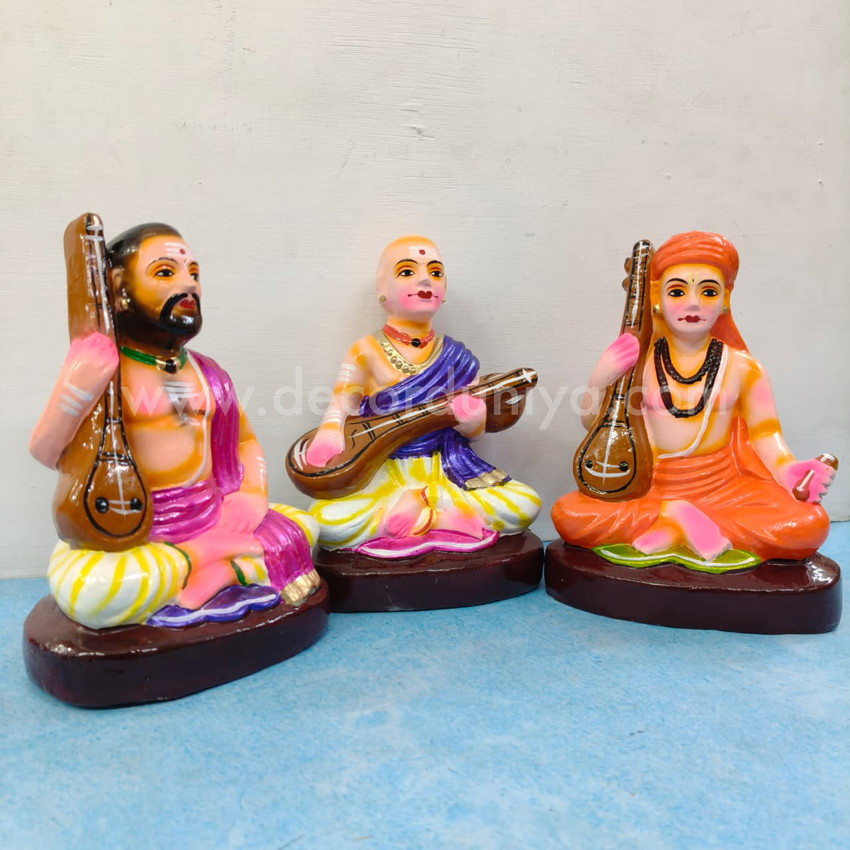 Sangeetha Mummoorthigal Clay Golu Bommai Set | Decor Duniya Golu Dolls | Navaratri Golu Bommai - TK58