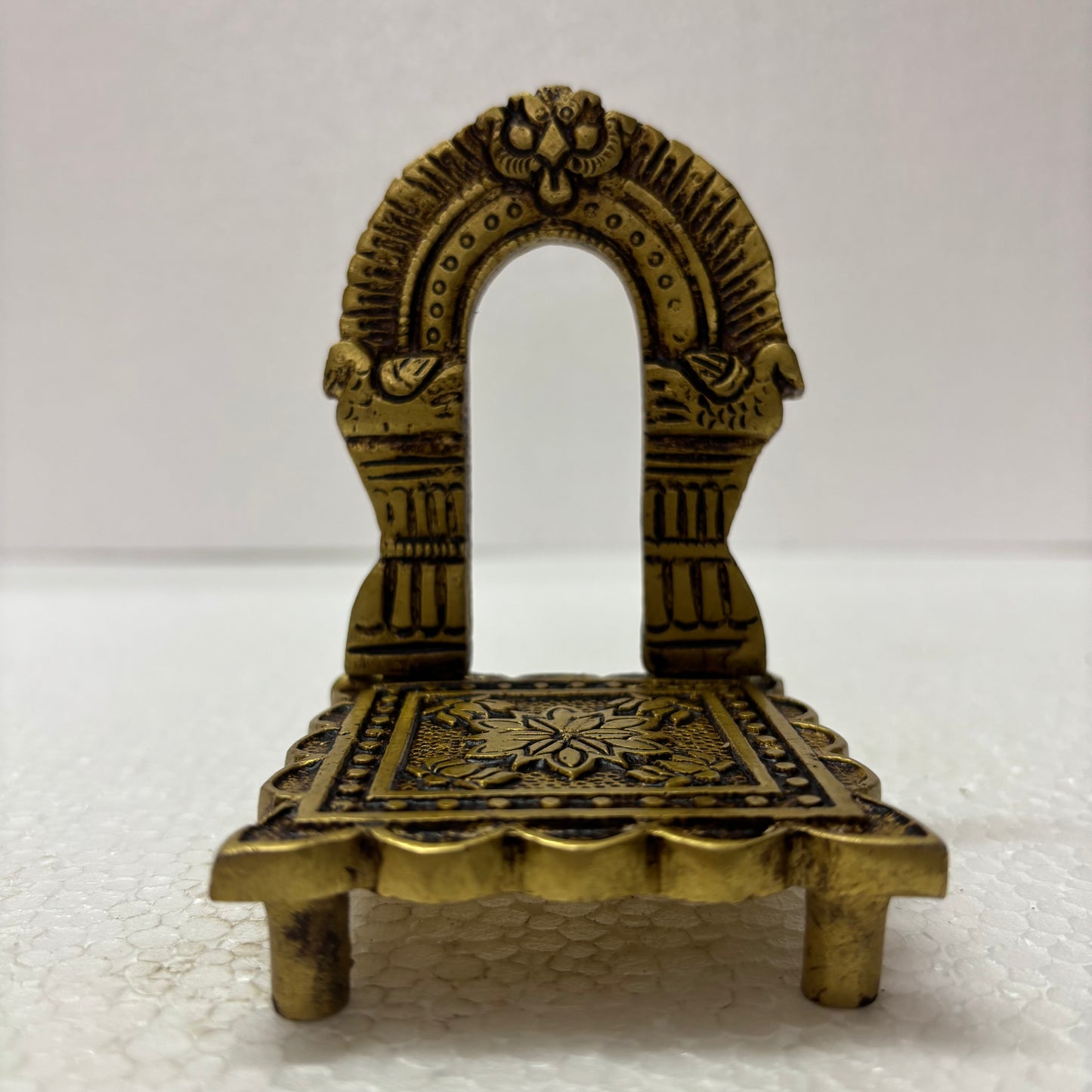 Brass Peetam | Pooja Pedestal Brass Stand | Decor Duniya Brass Idols | Pooja & Home Décor – RBN31