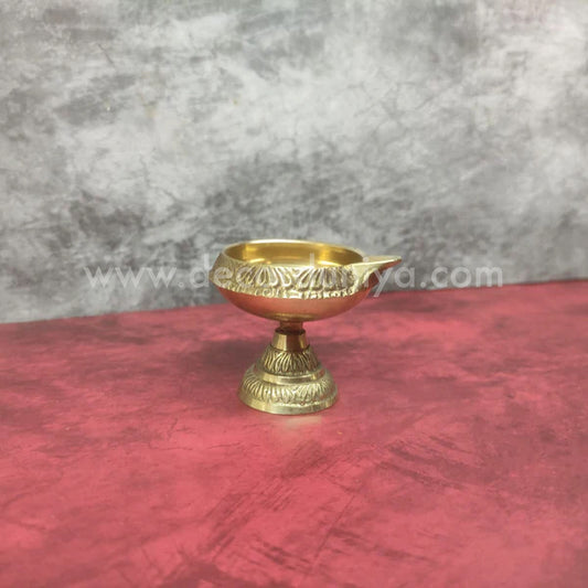 Kubera Vilakku with Stand - RJ22