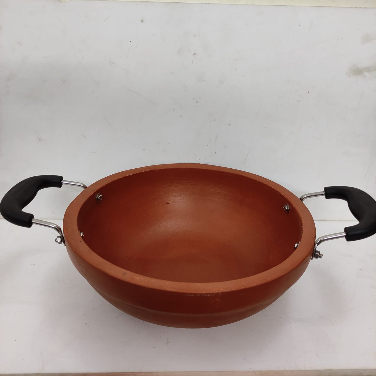 Clay Fine Finish Kadai with Stainless steel handle - RM015