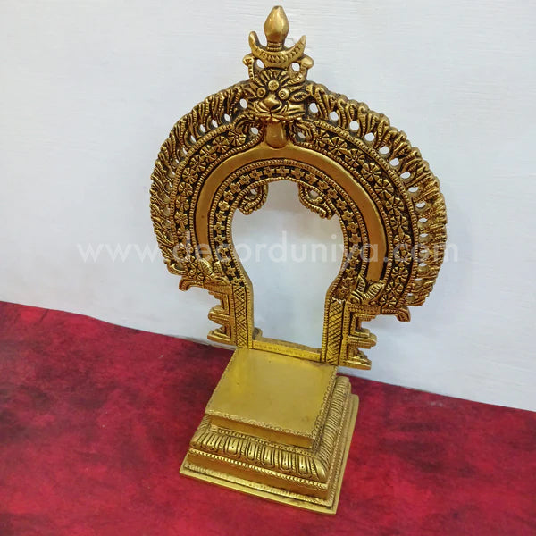 Thiruvachi with Peetem - SB24