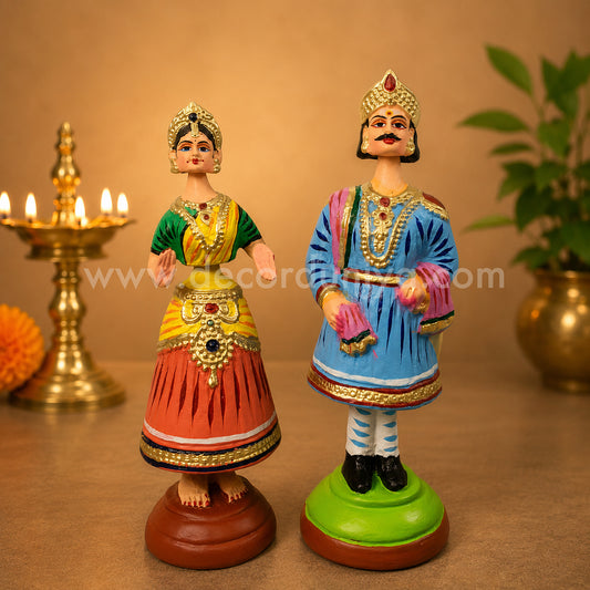 Raja Rani Thanjavur Dancing Dolls | Traditional Thalaiyatti Bommai Couple | Paper Mache | 12 Inches- TD124