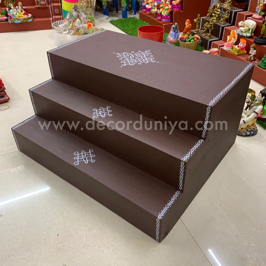 Vigraha Padi -  Golu Stand - VVS1