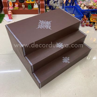 Vigraha Padi -  Golu Stand - VVS1