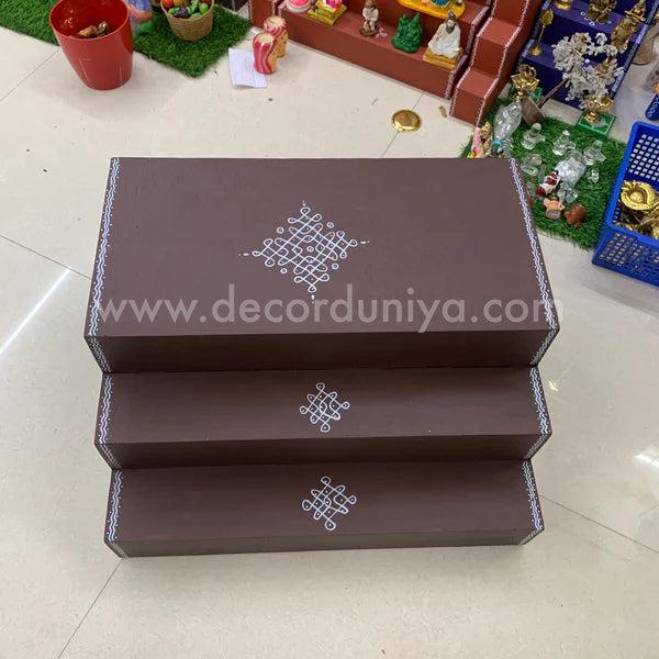Vigraha Padi -  Golu Stand - VVS1