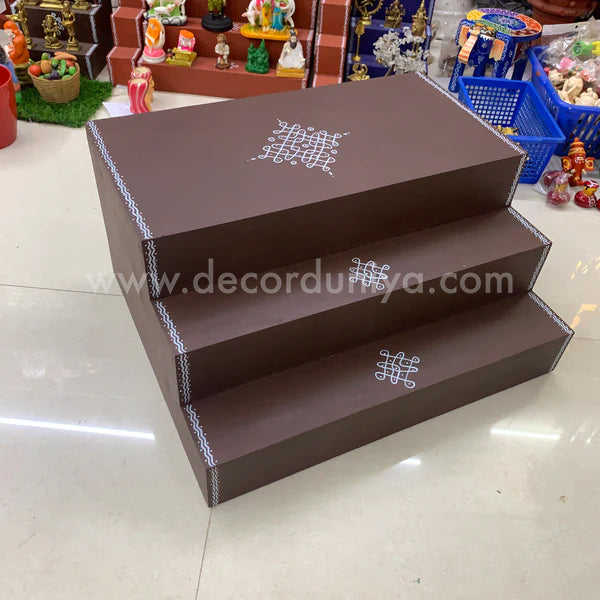 Vigraha Padi -  Golu Stand - VVS1