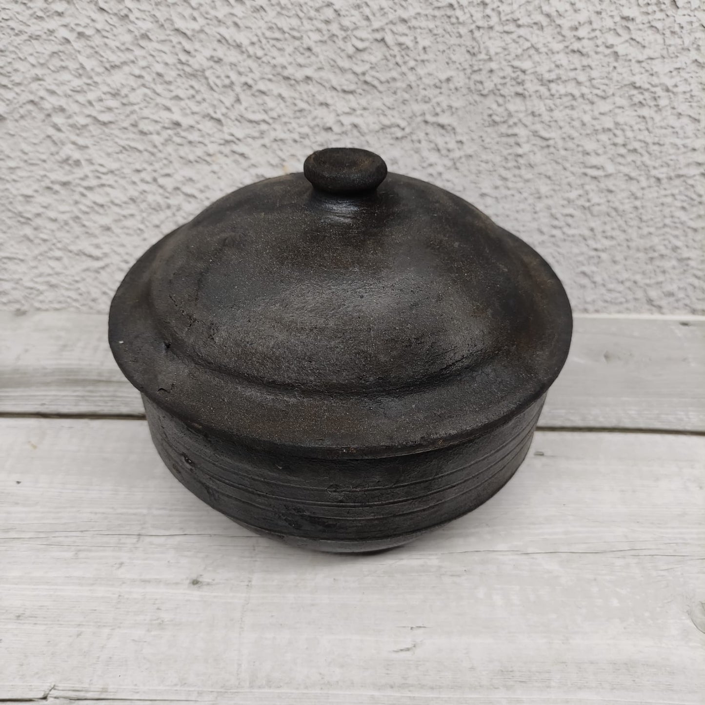 Black Pot with Lid - OCB27-c