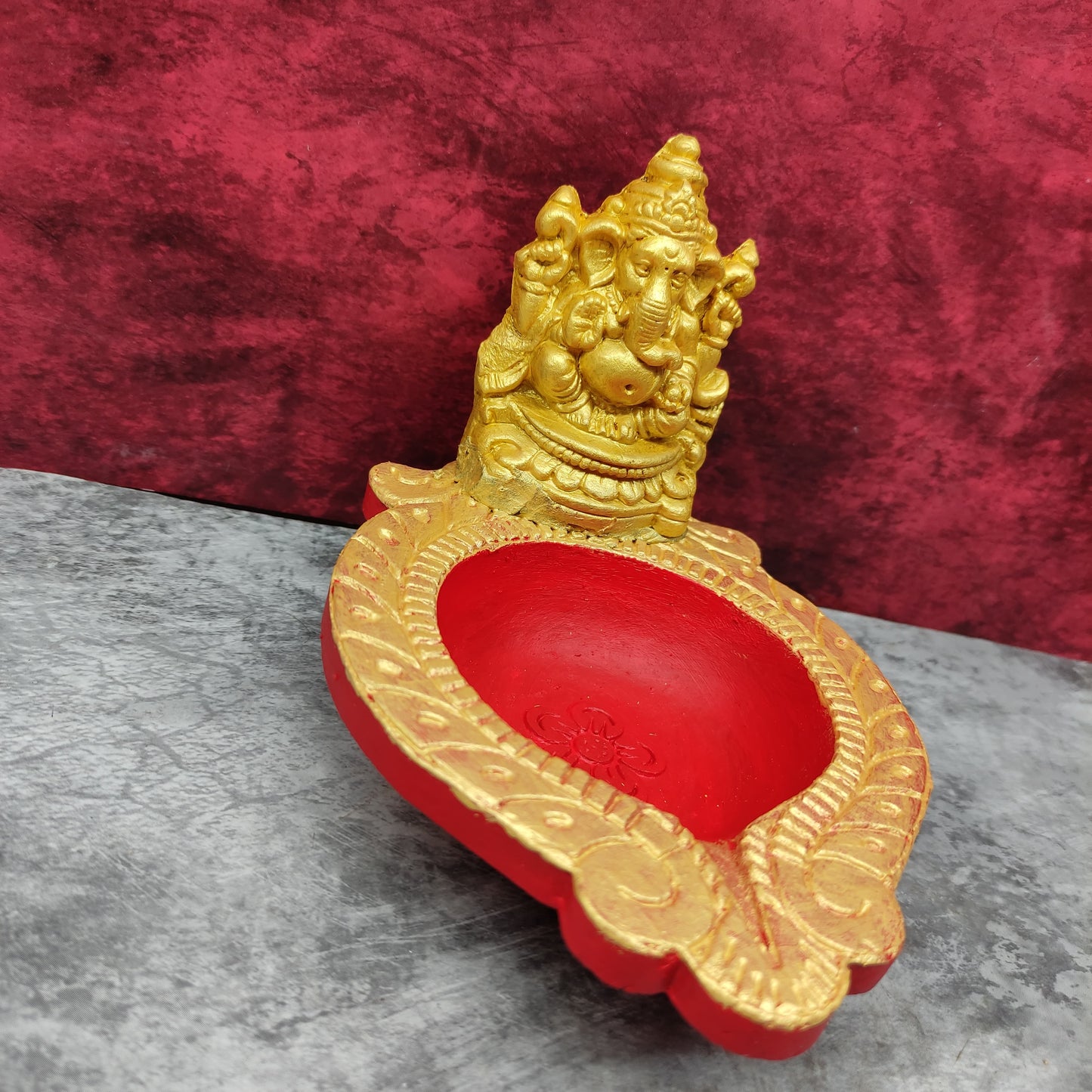 Clay Ganesha Vilakku - GV6