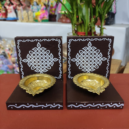 Wooden Kolam Wall Shelf Pair | Vilakku madam - VM34