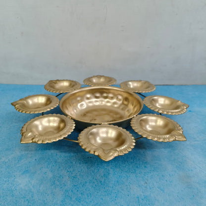 Metal Urili with Vilakku - MU10