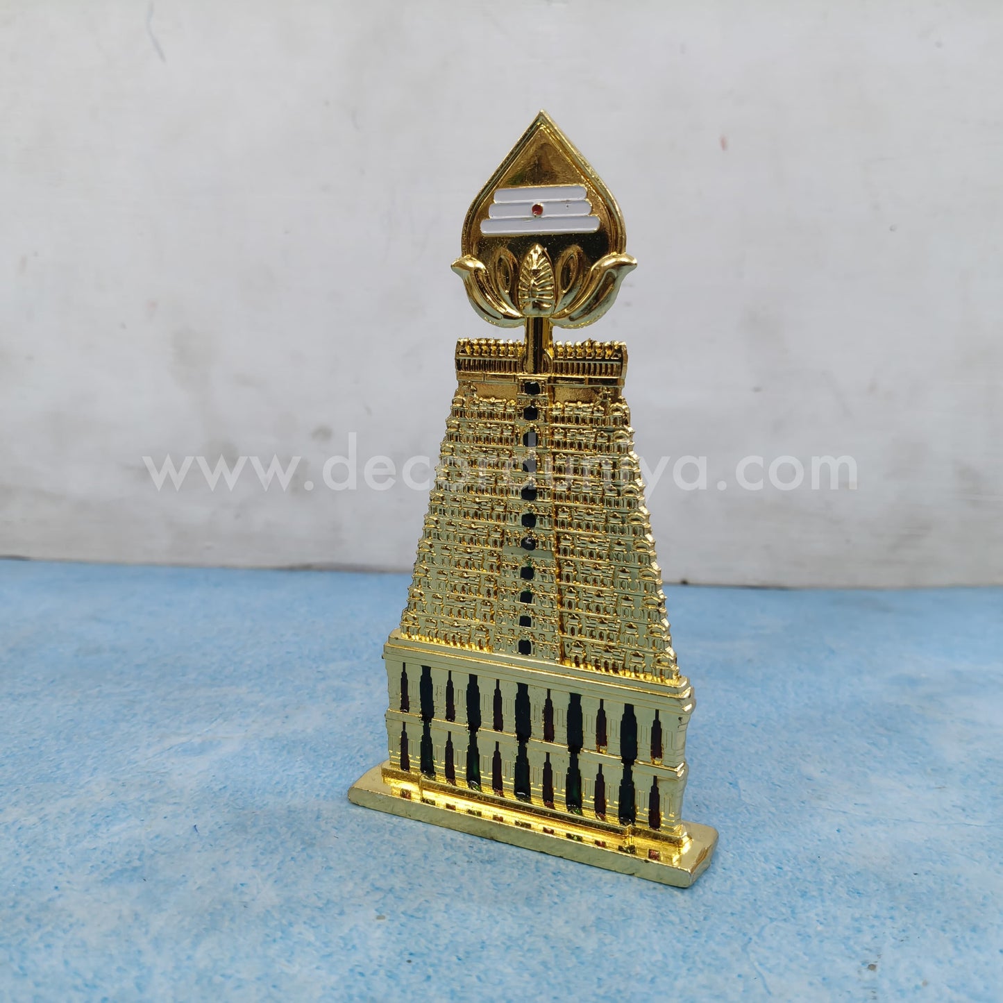 Gopuram with Vel - LG0201