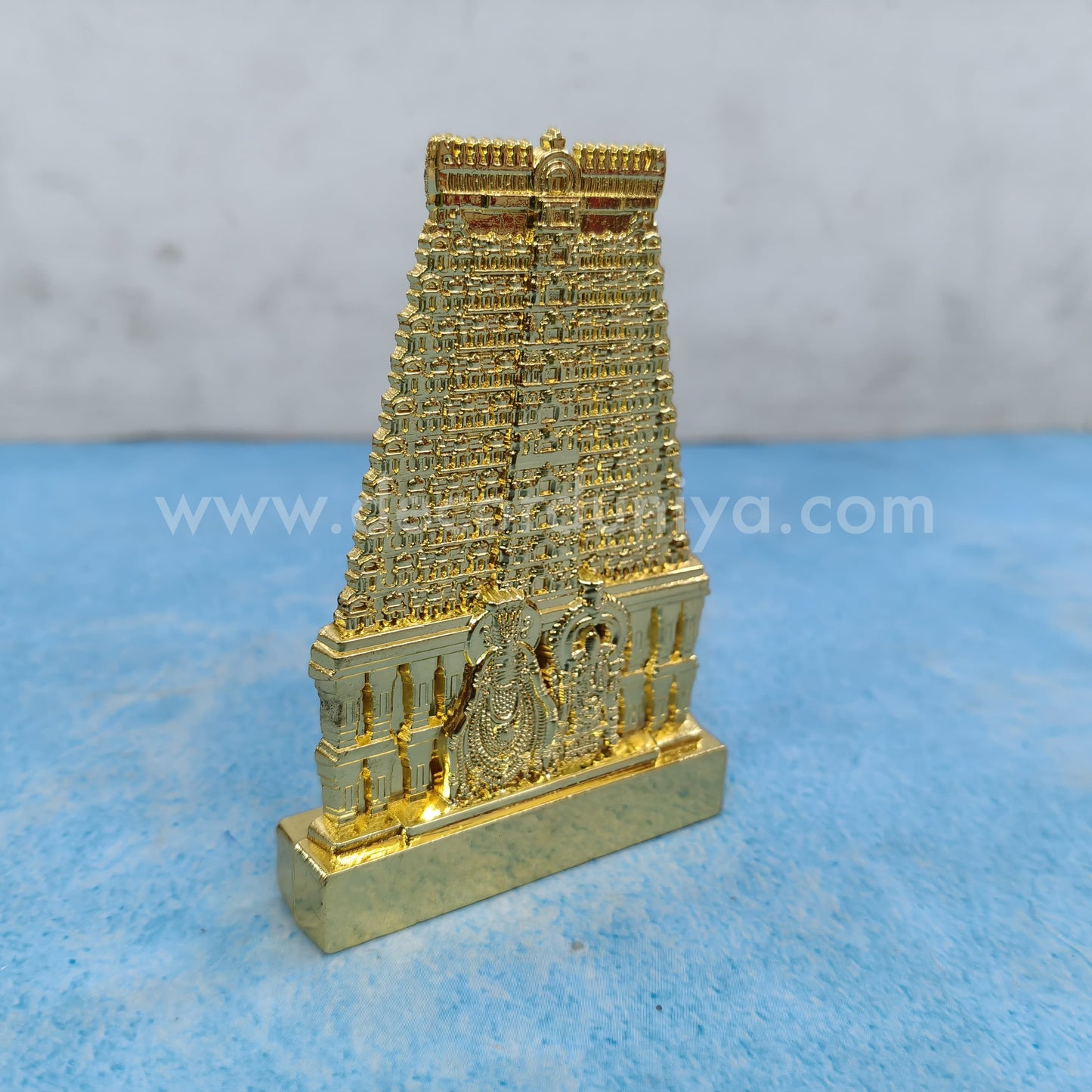 Gopuram with Annamalaiyar and Unnamalaiyamman - LG0202